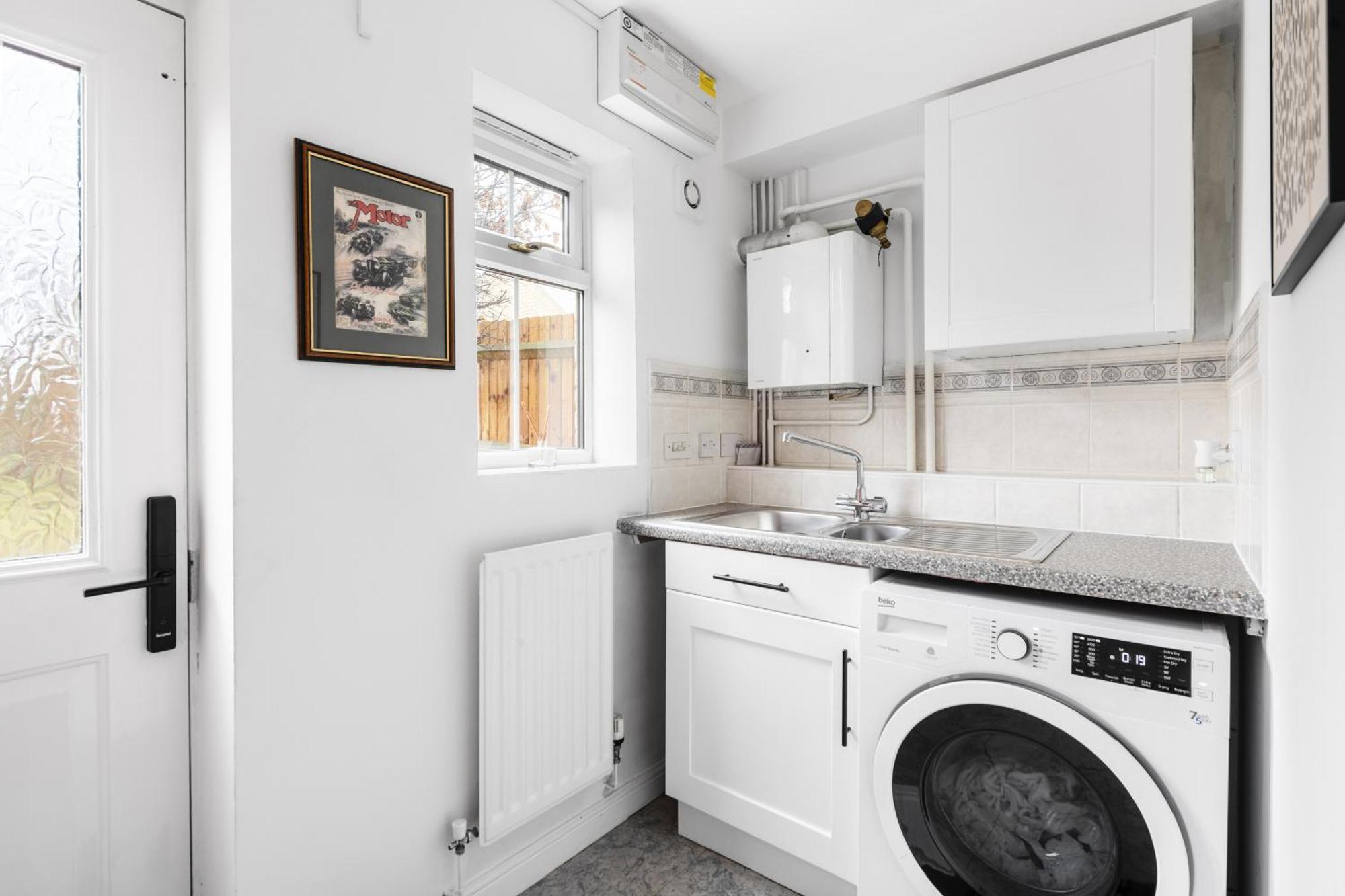 Luxurious 3 Bed House With Free Parking, Close To The Train Station & Town 브레인트리 외부 사진